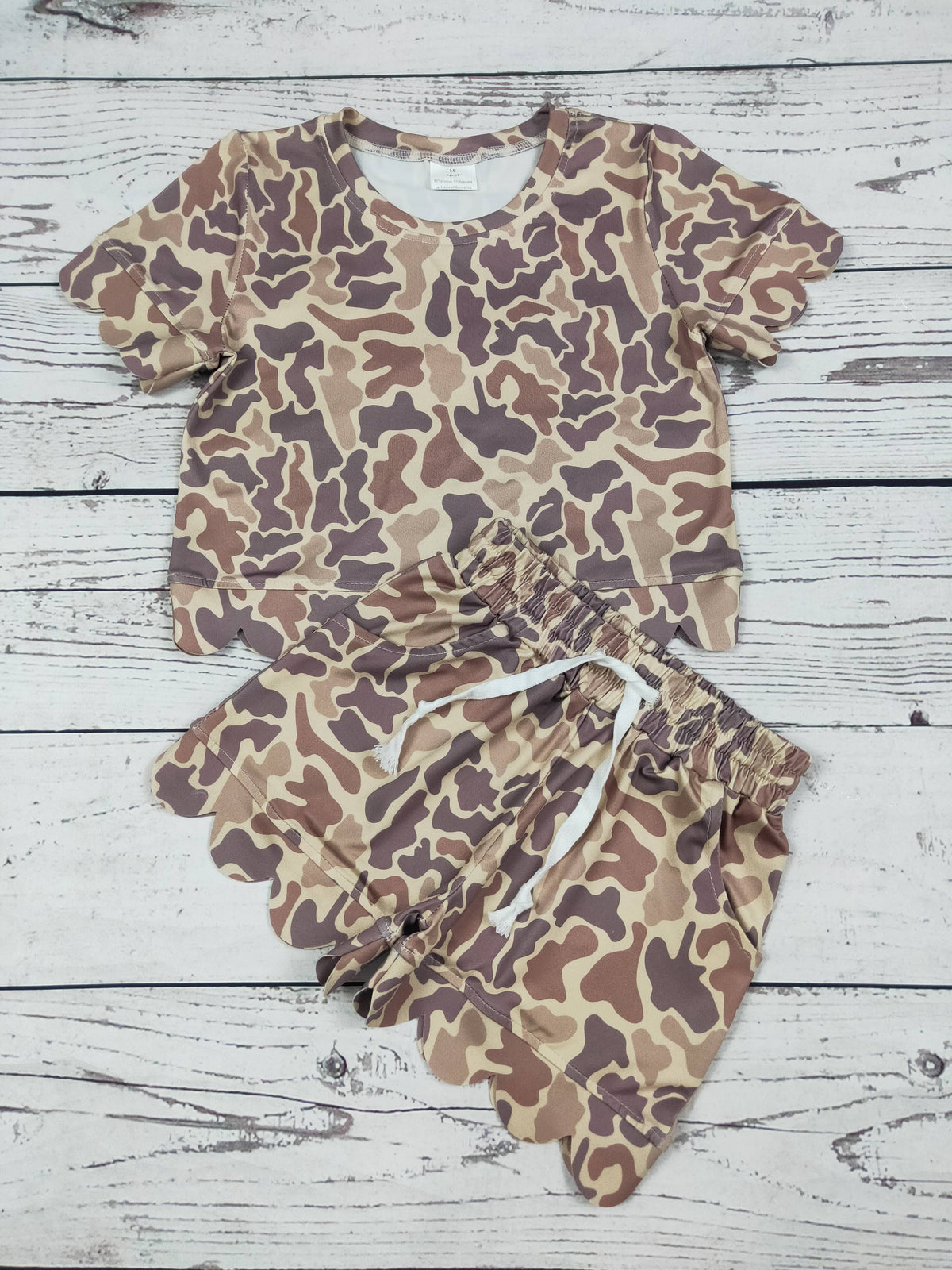 Kids Girls Camouflage Printed Scallop Shorts Set