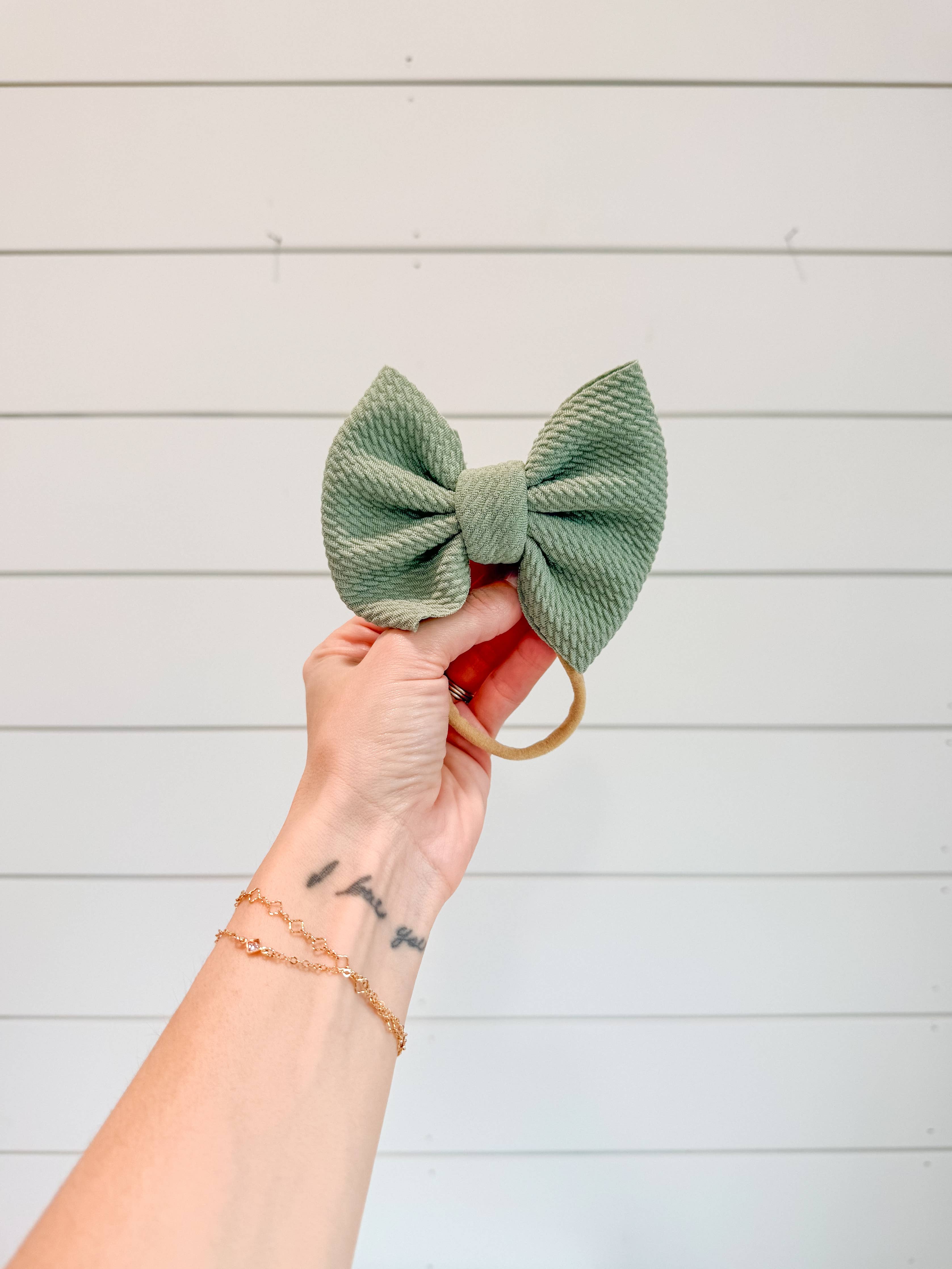Sage Bullet Bow + NYLON 