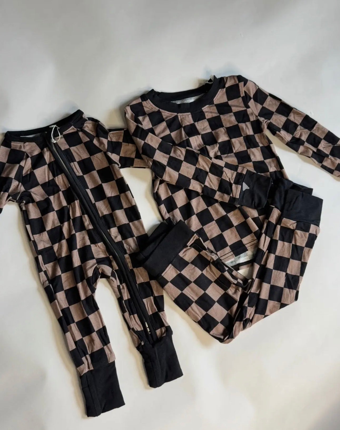 Charcoal checkers Bamboo zip Sleeper