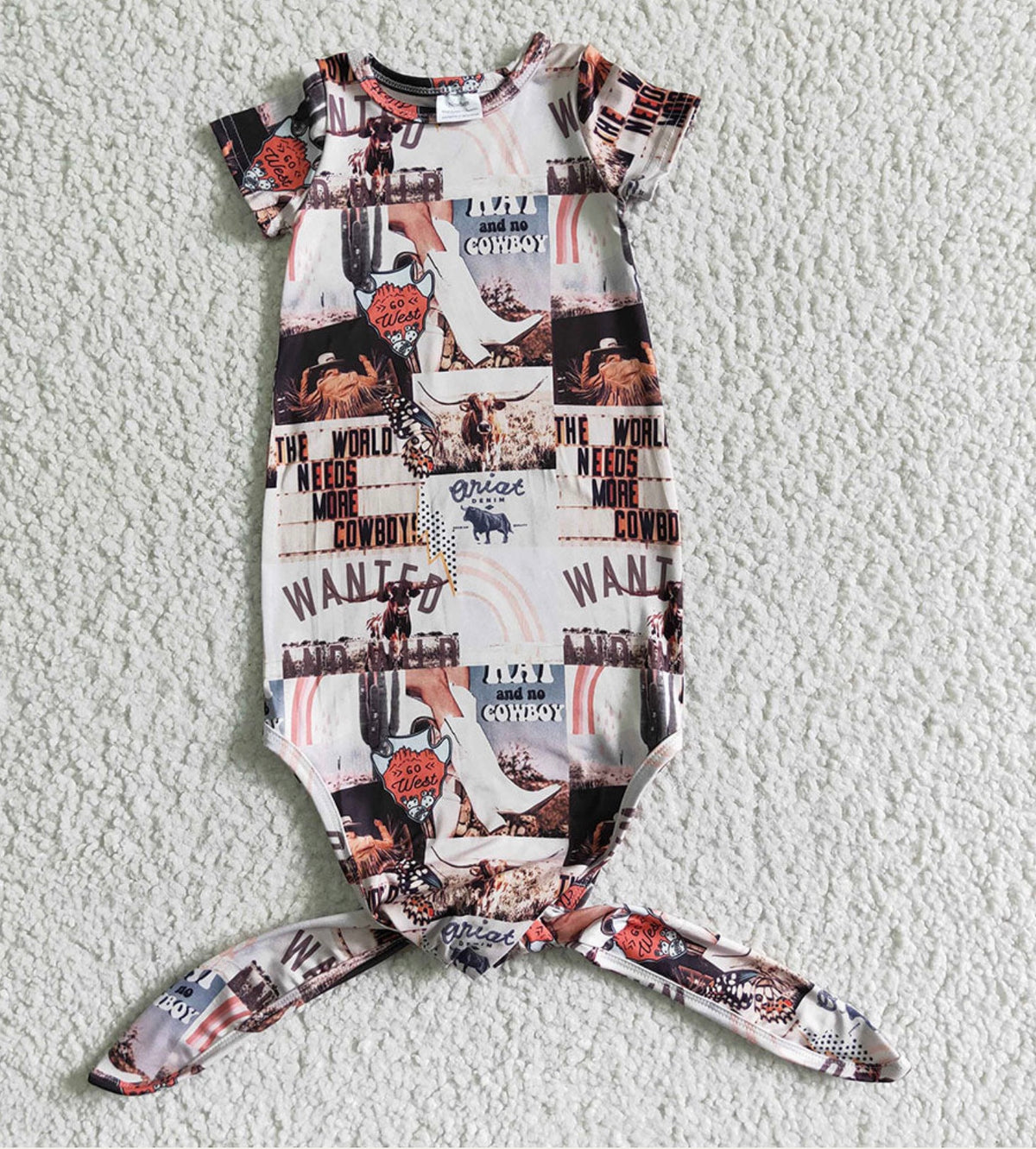 .Newborn Short Sleeve Knot Gown