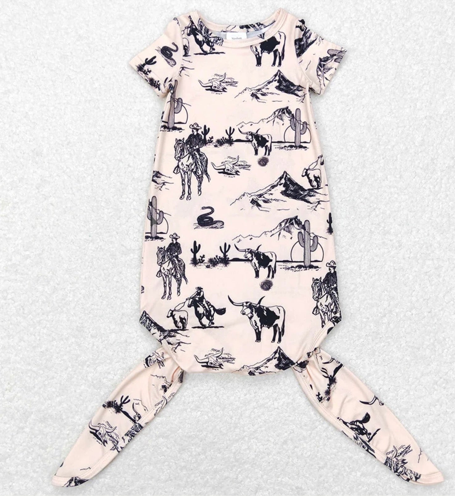 .Newborn Short Sleeve Knot Gown
